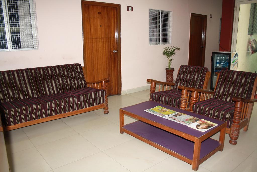 Minerva Residency Hotel Bangalore Luaran gambar
